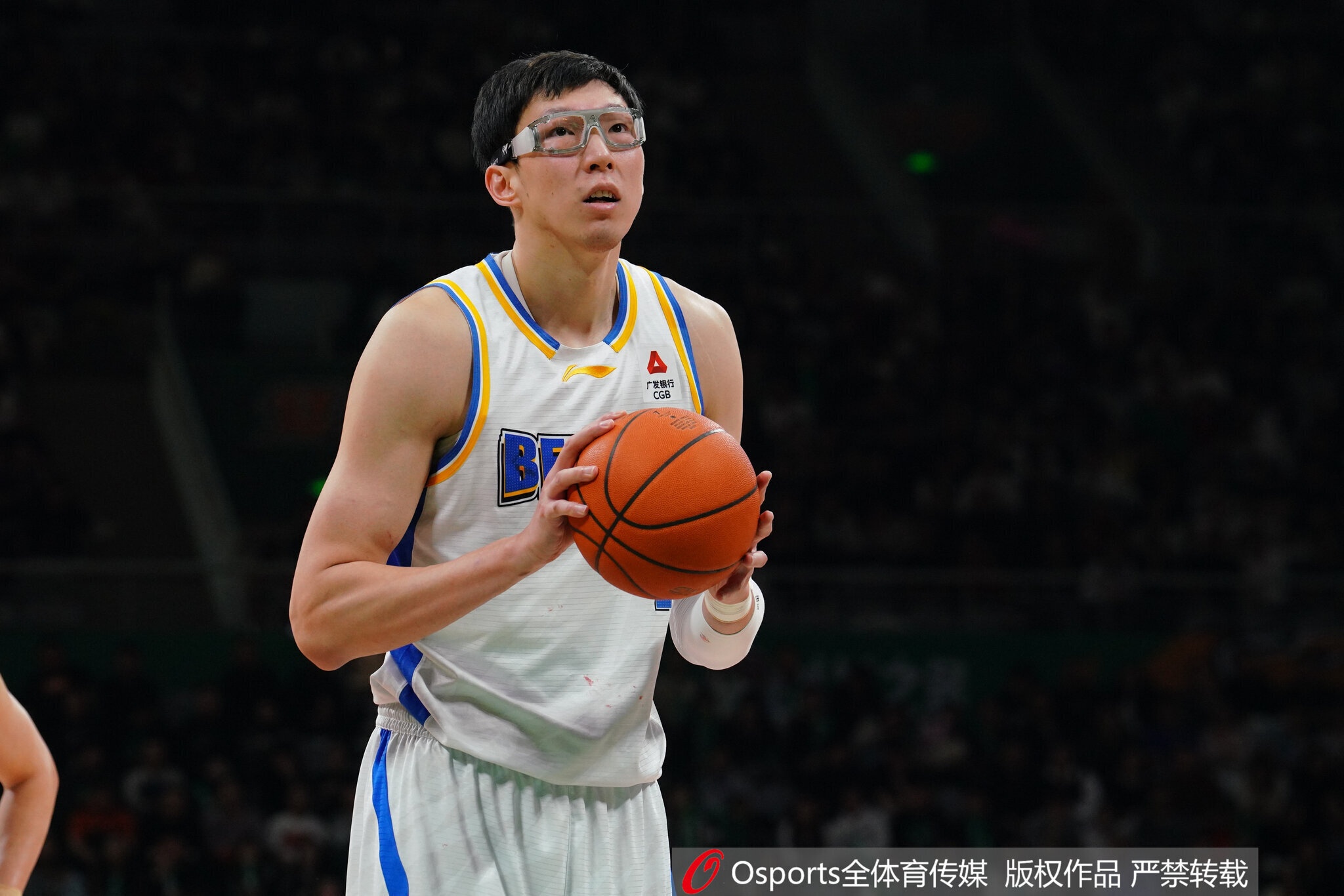 星空体育官网-京媒：京城德比谁也输不起 北控上半场暂时没办法限制周琦